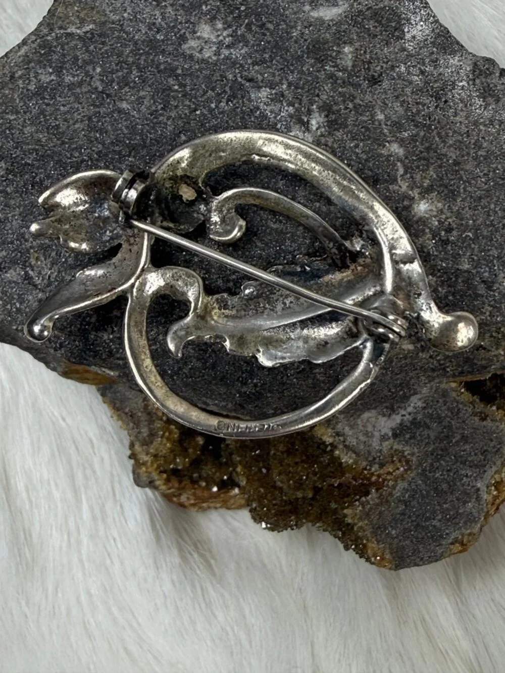Vintage Sterling Silver Art Nouveau Floral Leaf Openwork Brooch 1.25